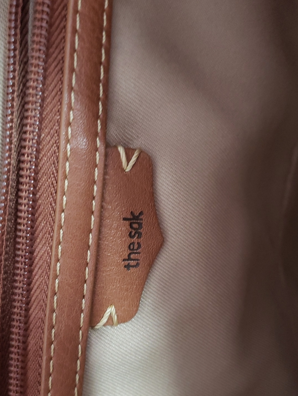 THE SAK Leather Shoulder Bag in Light Taupe - Brand: (unbranded) - Picture 8 of 9